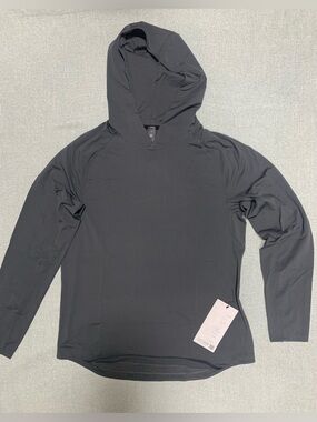 Lululemon NWT License to Train Hoodie M Onyx Grey